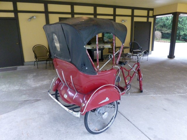Right Rear View Victory Pedicab